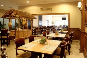 Dining - The Majesty Hotel (Bandung)