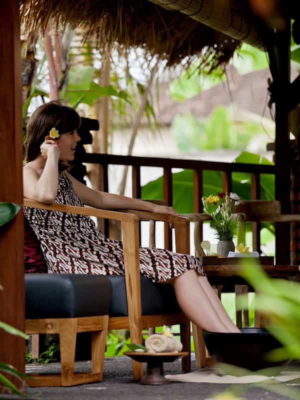Couples treatment room(s), hot tub, body treatments, aromatherapy