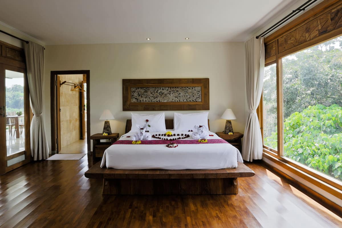 Penthouse (Comp Daily Aft Tea & Welcome Massage)