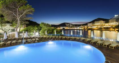 Palladium Hotel Cala Llonga - Adults Only