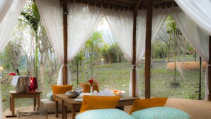 Dining - Club Mahindra Baiguney (Namchi)