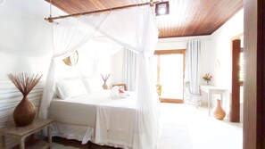 Minibar, decoración personalizada y muebles diferentes