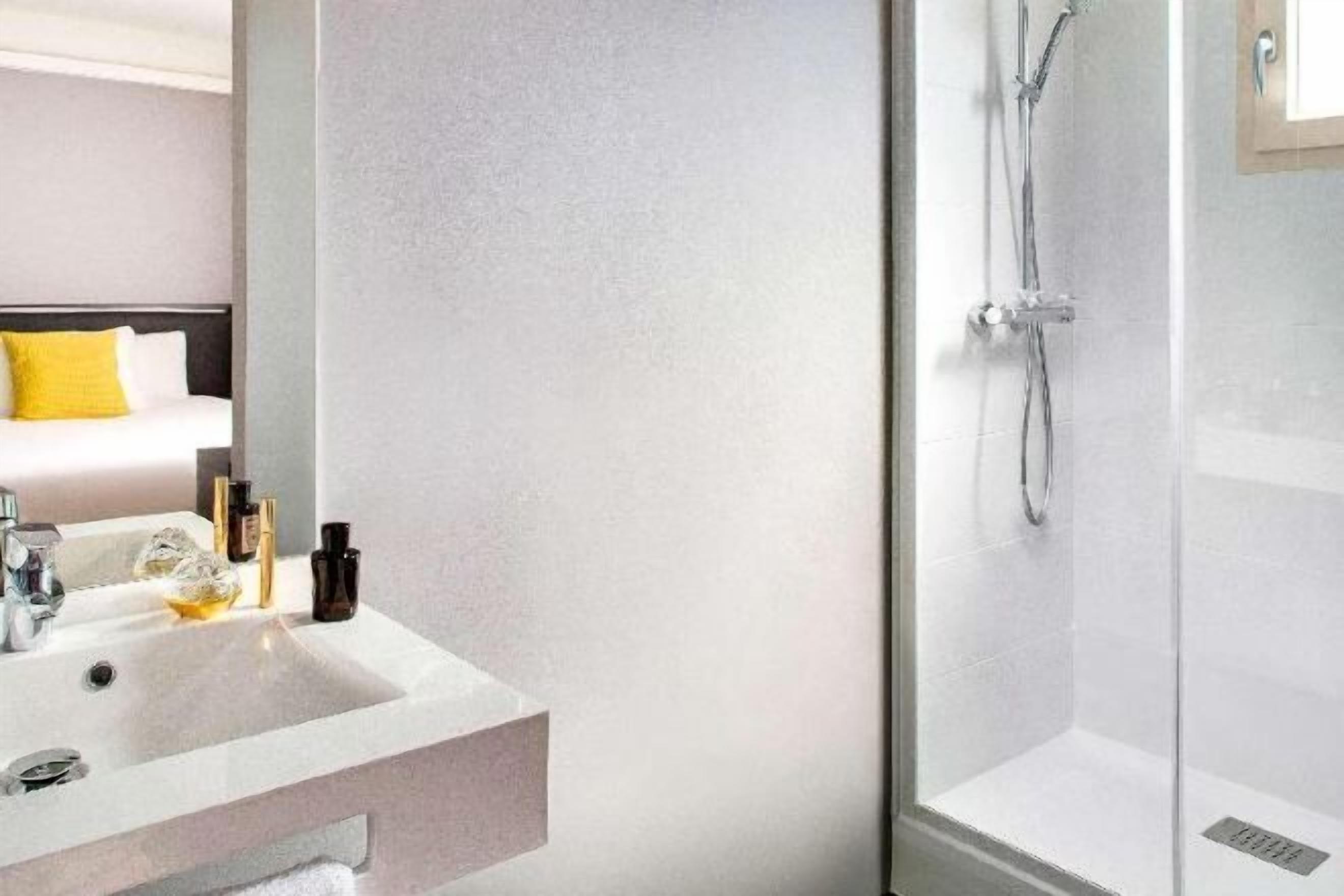 Baño | Amenidades de baño ecológicas, secadora de cabello, toallas 