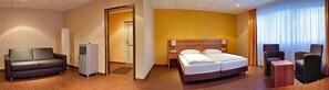 Studio for 2 people separate sleeping room, living room | Desk, blackout curtains, bed sheets