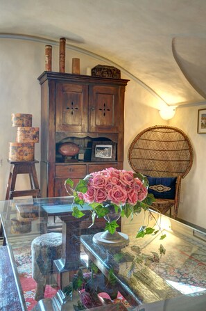 Classic Apartment (Appartamento Cristallo) | Living area