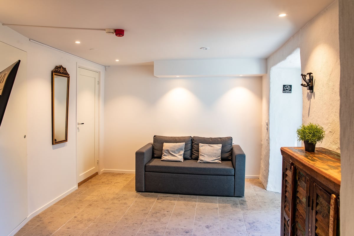 dubelrum sutteräng | individually decorated, individually furnished, free wifi, bed sheets