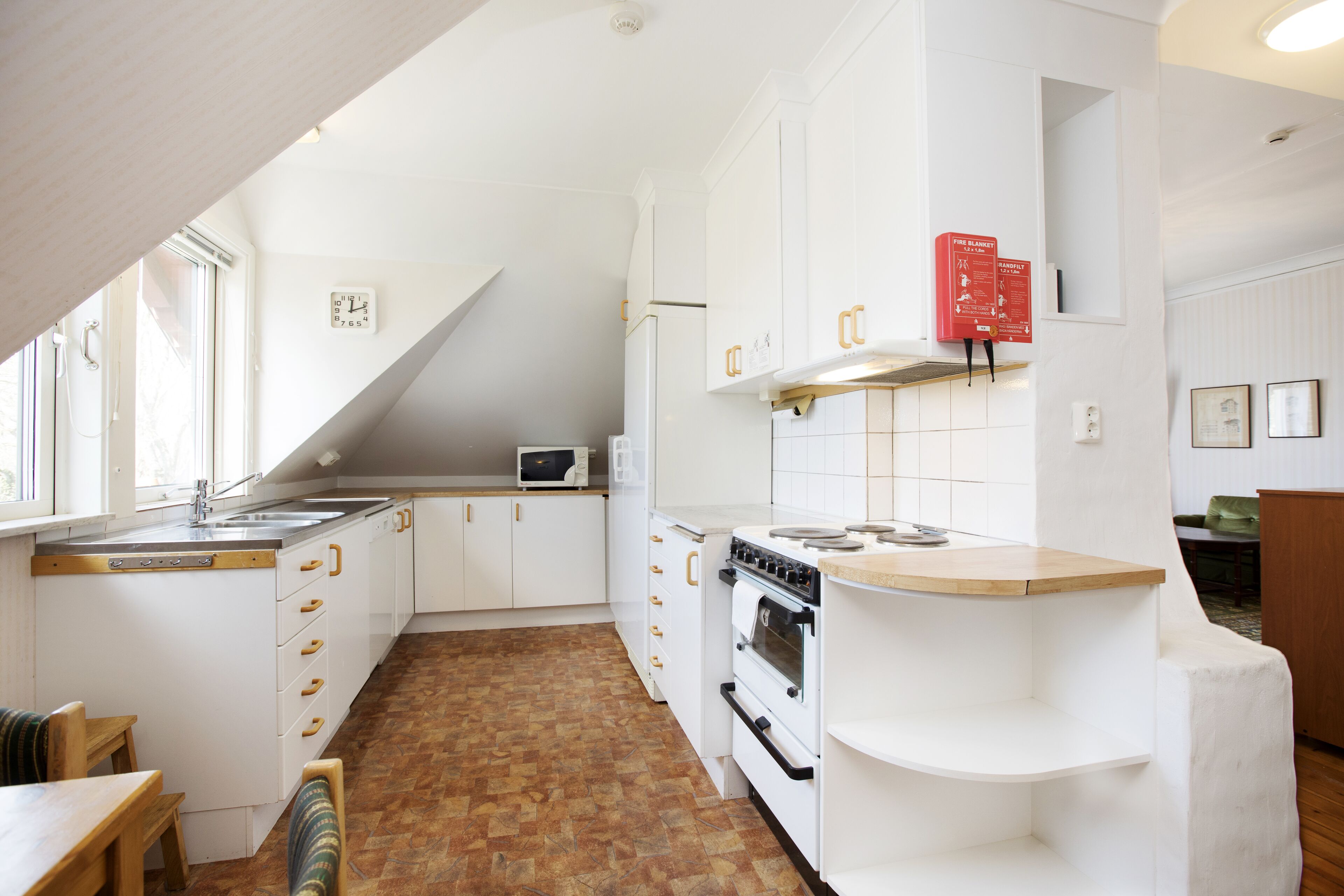 apartment, 2 bedrooms, garden view | private kitchen | fridge, electric kettle