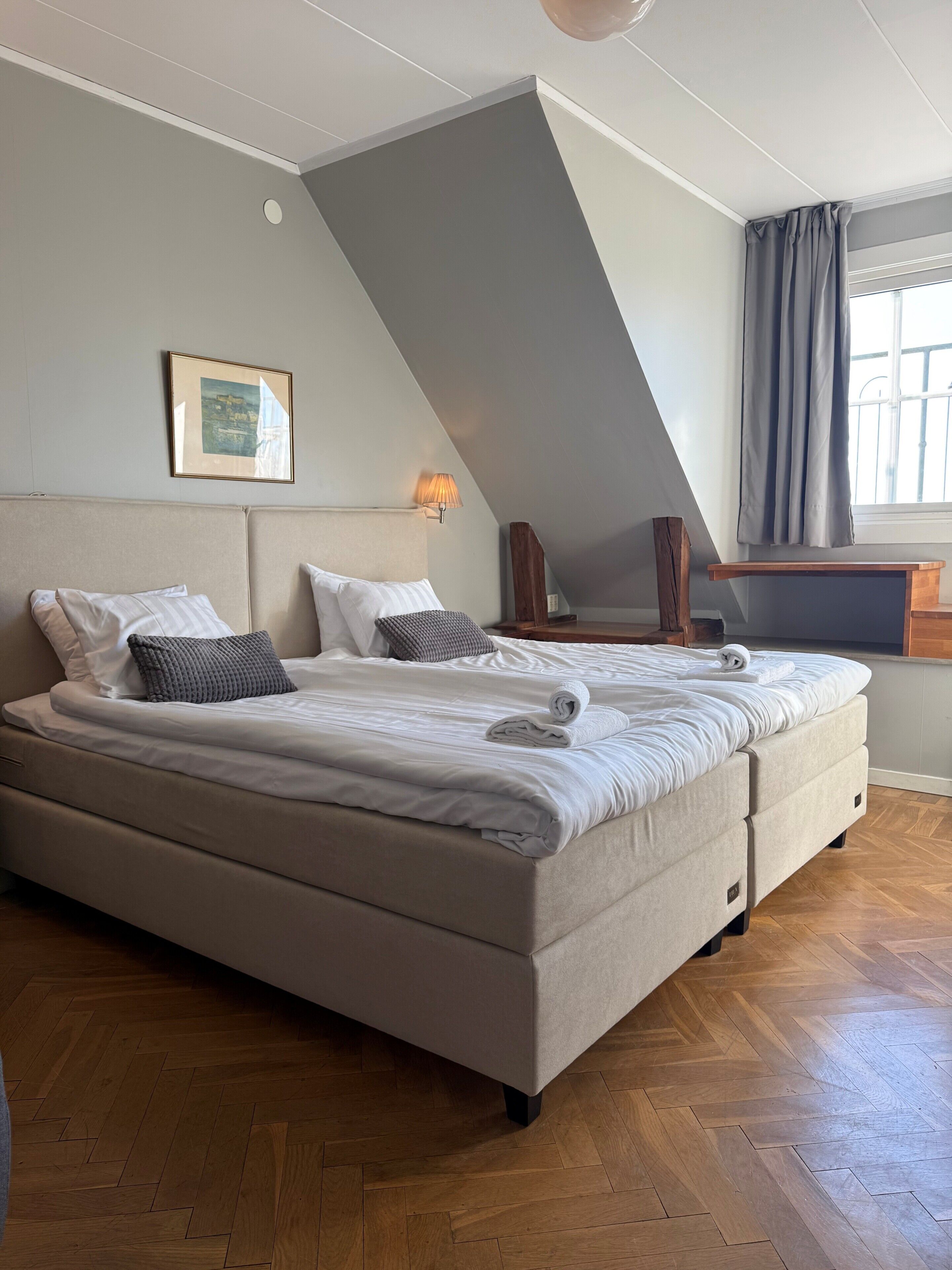 بديكورات فريدة لكل غرفة وطراز فريد لكل وحدة وواي فاي مجانًا