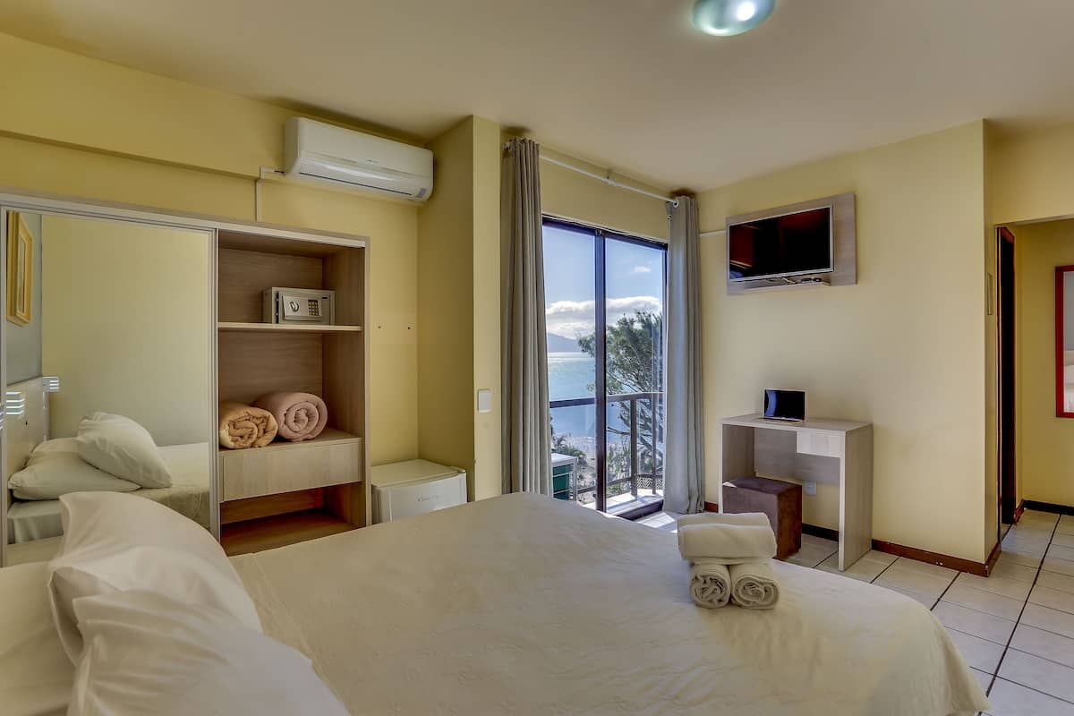 Minibar, in-room safe, desk, laptop workspace