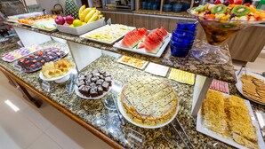 Tägliches inbegriffenes Frühstücksbuffet