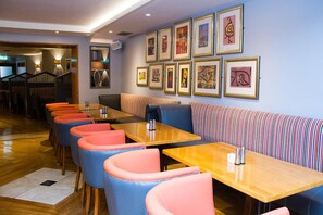 Lunch and dinner served - Davitt's Kenmare (Kenmare)