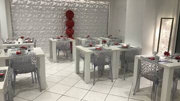 Daily buffet breakfast (EUR 10 per person)