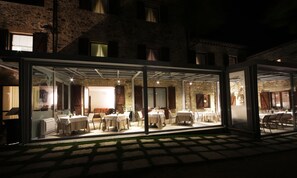 Food court - Tenuta Ponziani - Griffin's Resort (Orvieto)