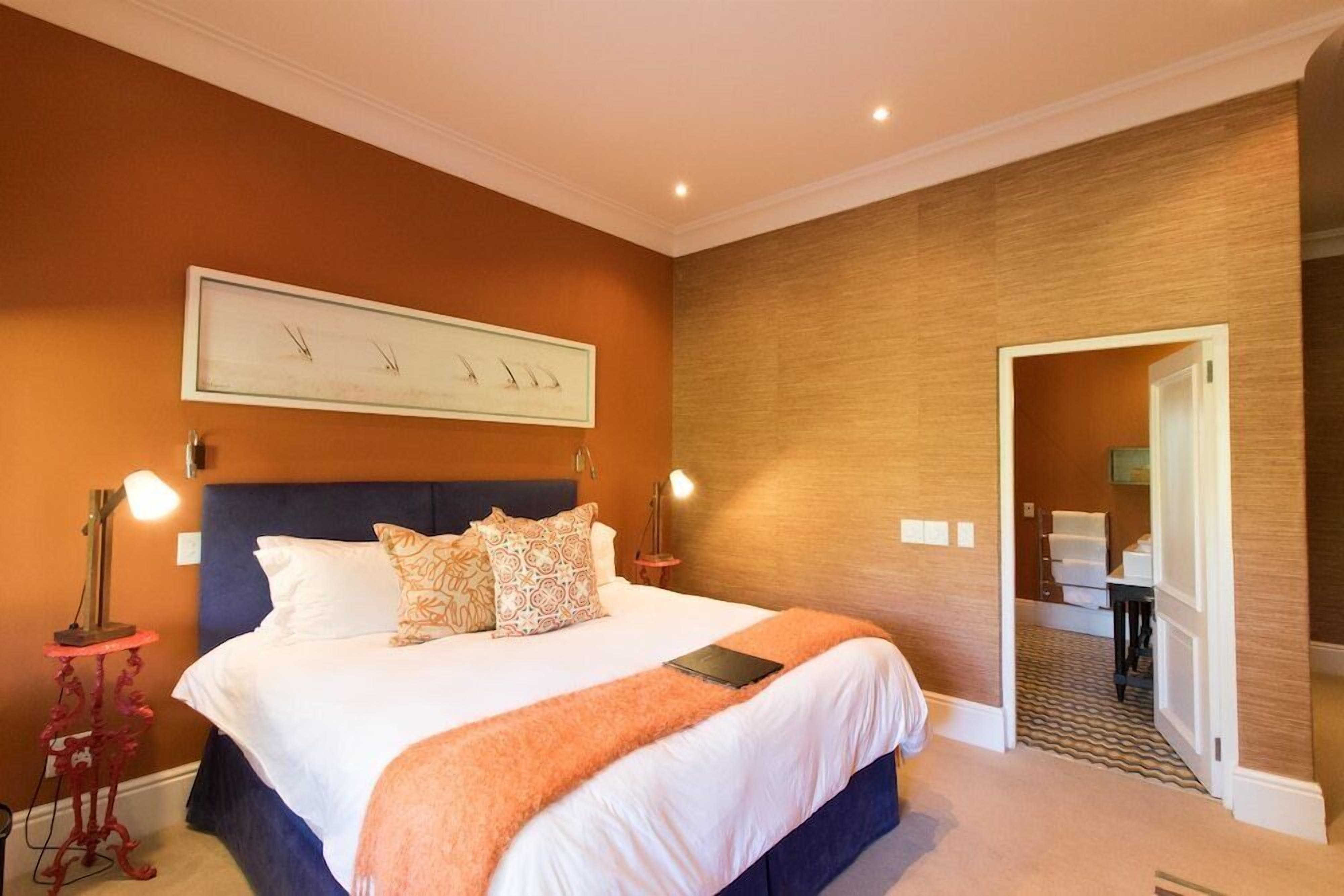 In-room safe, iron/ironing board, free WiFi