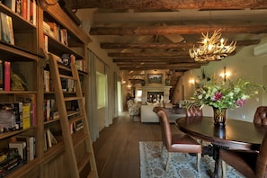 Dining - Franschhoek Villas (Franschhoek)