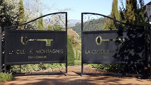 Property grounds - Franschhoek Villas (Franschhoek)