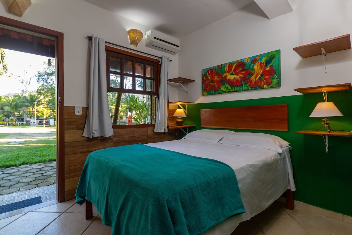 Basic Double Room | 1 bedroom, minibar, free WiFi, bed sheets