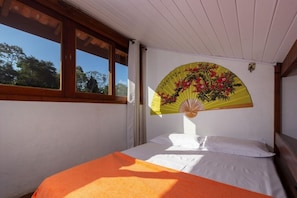 Family Room | 1 bedroom, minibar, free WiFi, bed sheets