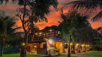 Front of property - evening/night