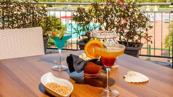 Bar (in der Unterkunft)