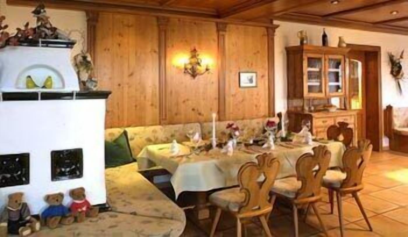 breakfast, lunch, dinner served; regional cuisine, al fresco dining