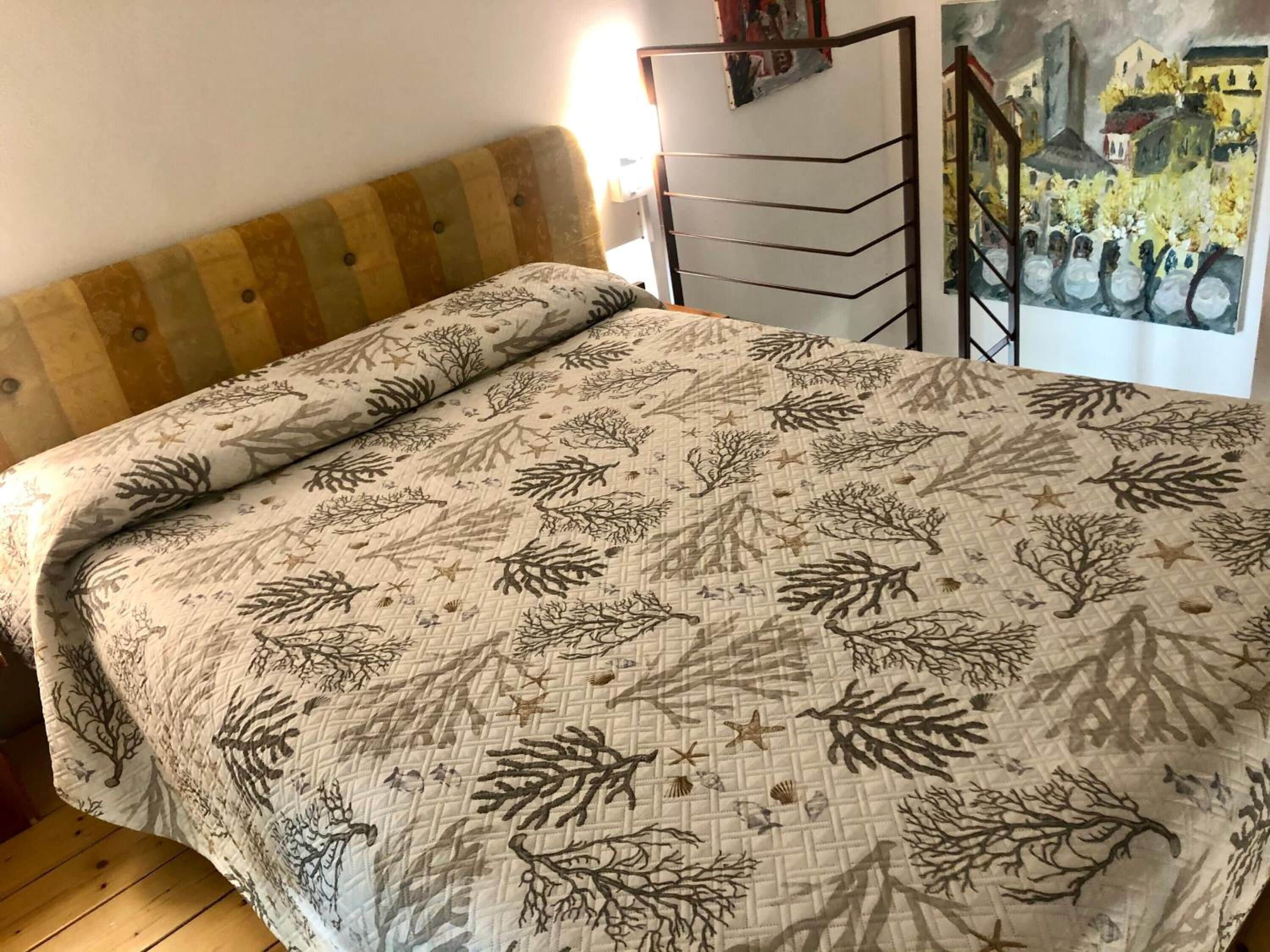 1 bedroom, hypo-allergenic bedding, individually furnished, desk