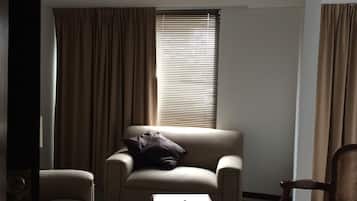 Suite Exécutive, 1 trÚs grand lit, salle de bains privée | 1 chambre, literie de qualité supérieure, minibar