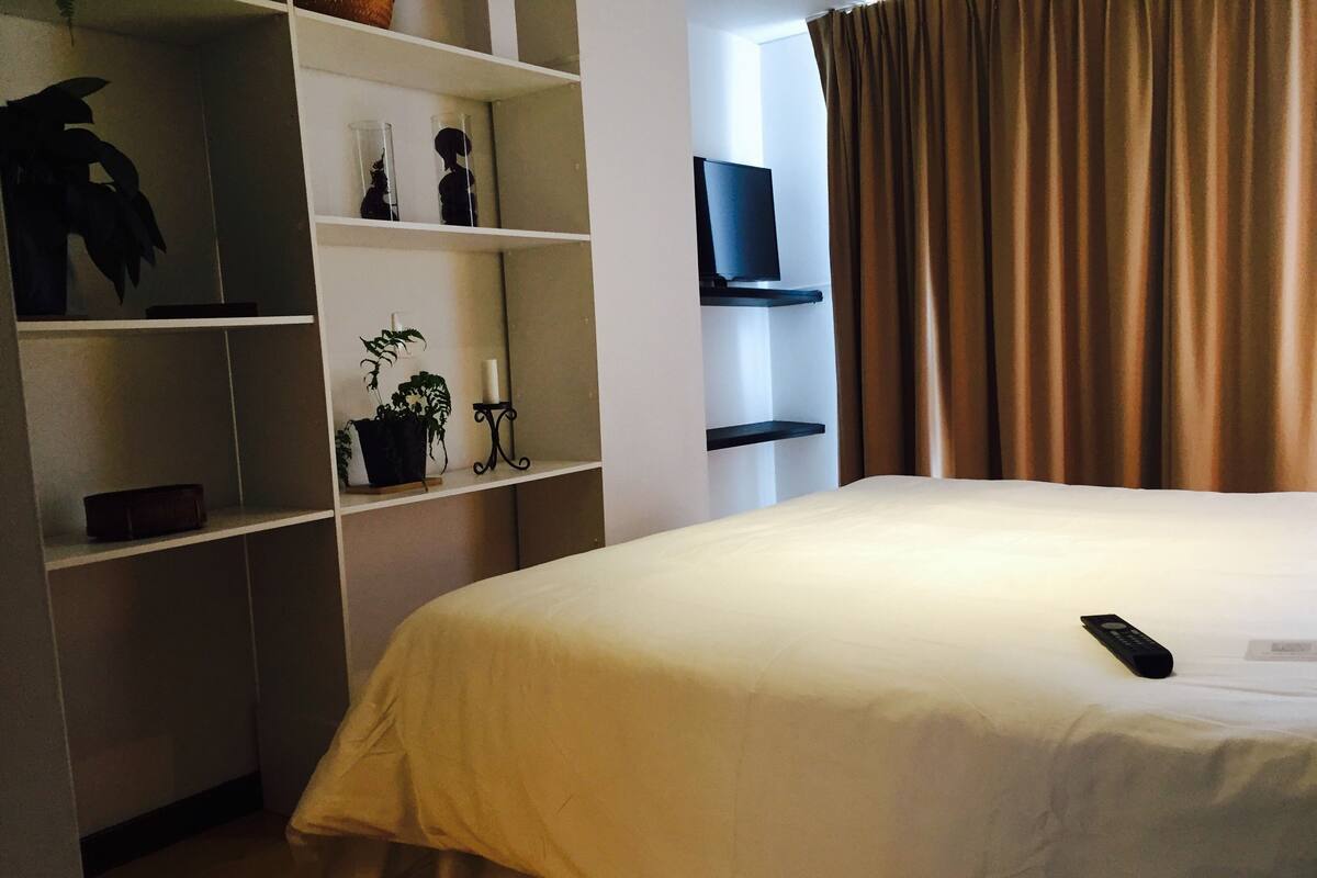 Junior Suite, Private Bathroom | 1 bedroom, premium bedding, minibar, in-room safe