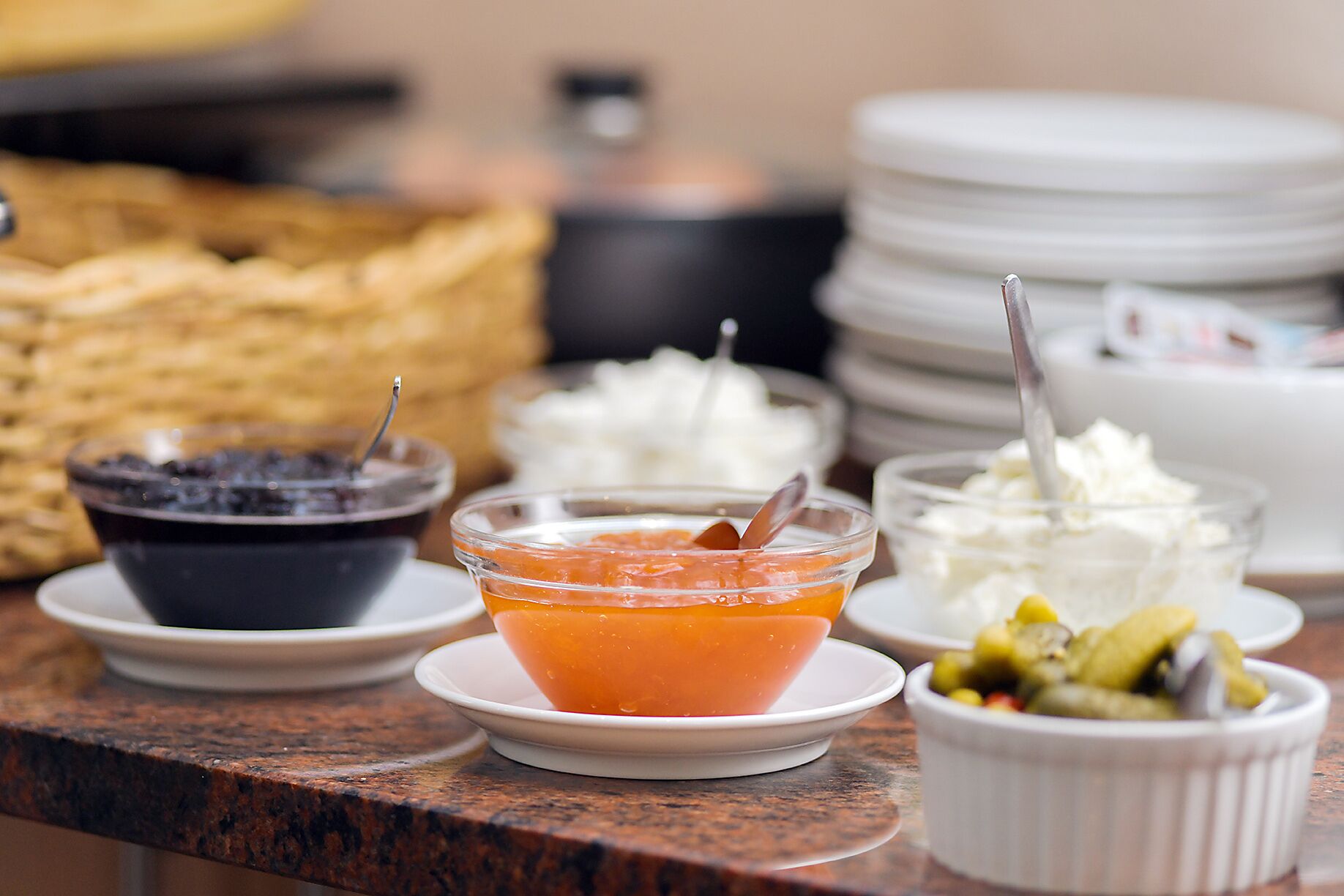 free buffet breakfast