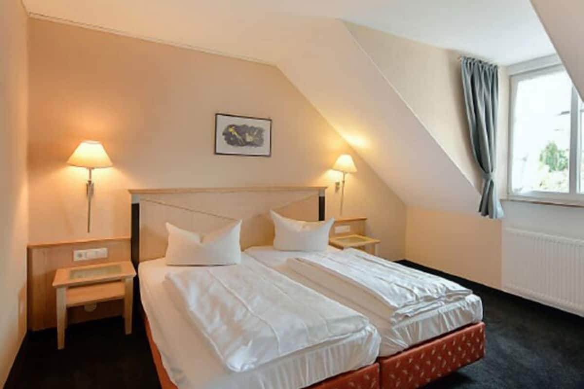 Double Room | Minibar, in-room safe, free WiFi, bed sheets