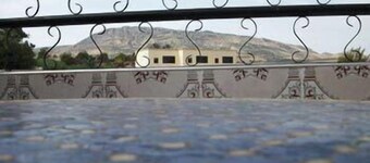 Bab Al Madina
