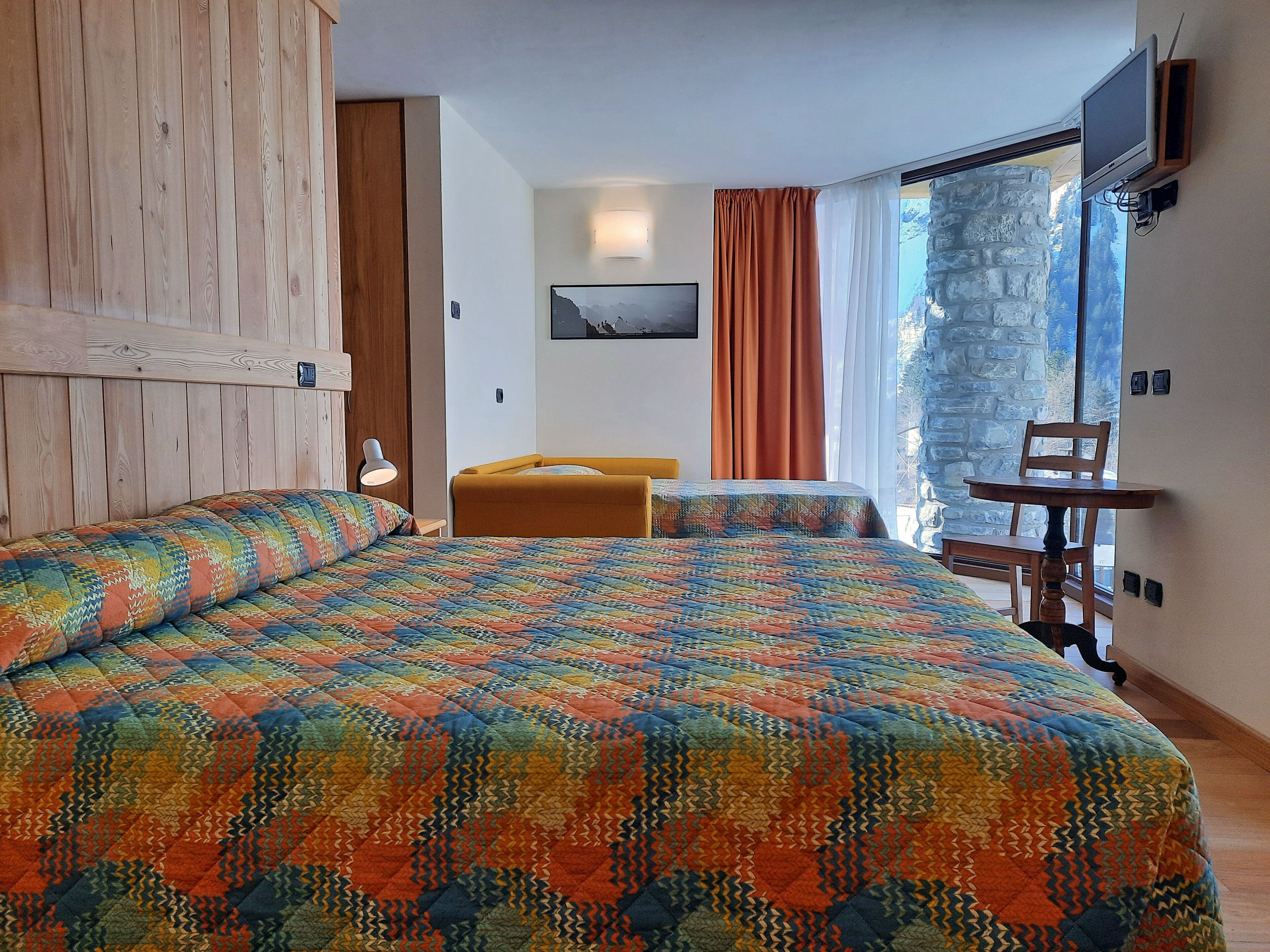 Superior Triple Room | In-room safe, desk, blackout drapes, cribs/infant beds