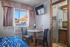 Chambre, 1 grand lit, accessible aux personnes à mobilité réduite, non-fumeur