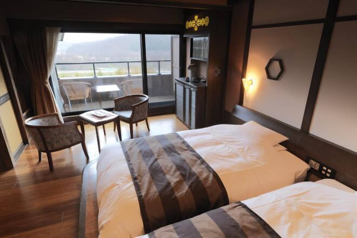 In-room safe, desk, free WiFi, bed sheets