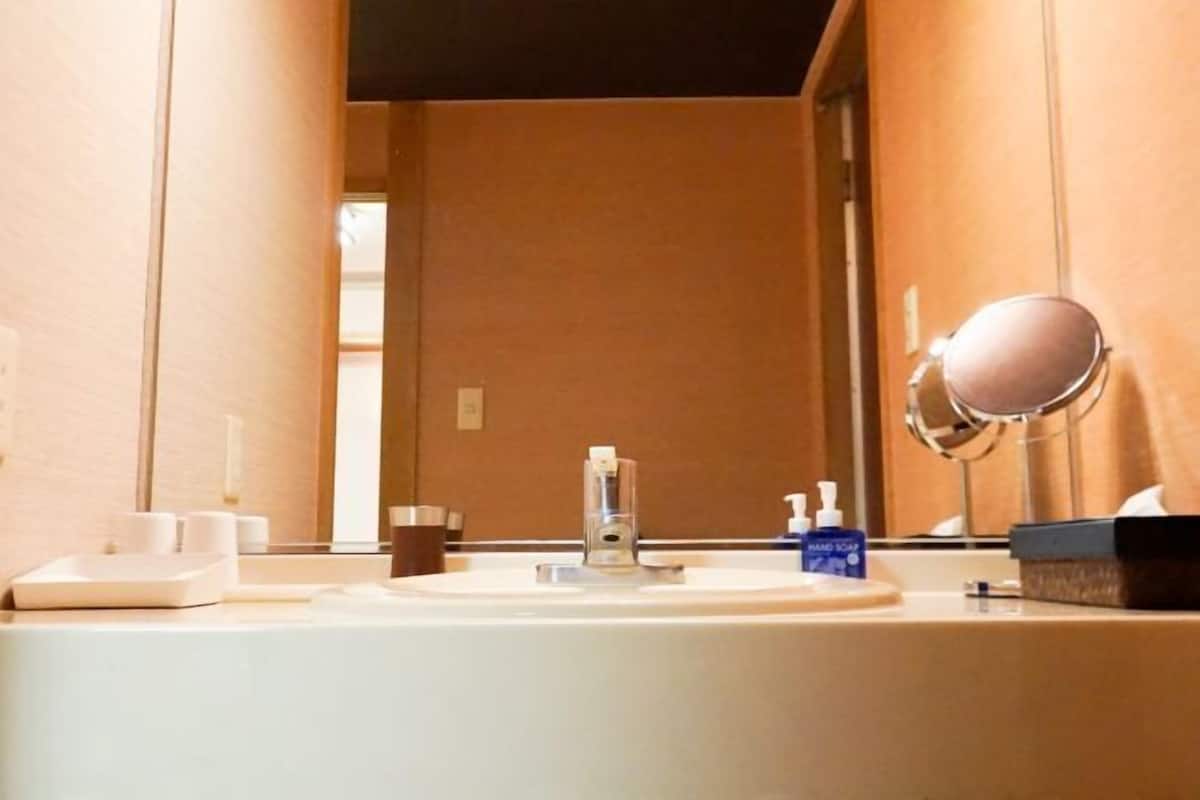 Badezimmerausstattung