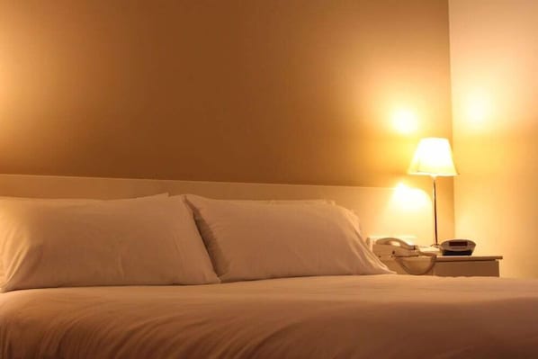 Cots/infant beds, rollaway beds, free WiFi