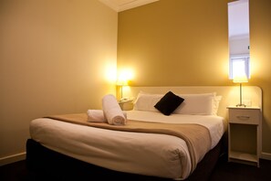 Cots/infant beds, rollaway beds, free WiFi