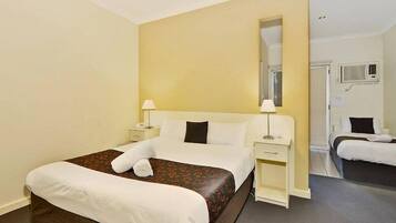 ์ ์์ฉ ์นจ๋, ๊ฐ์ด ์นจ๋, ๋ฌด๋ฃ WiFi