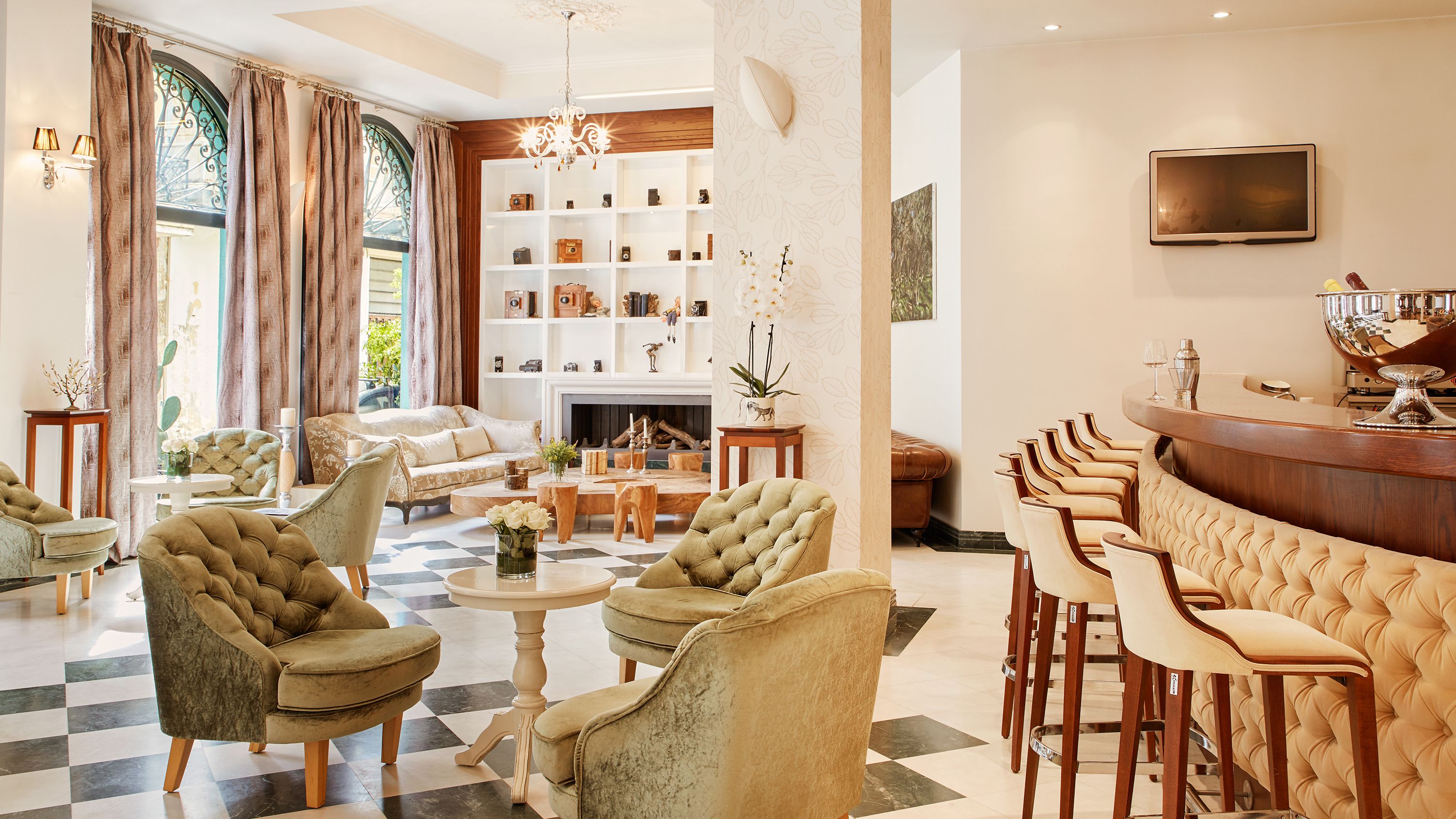 free daily local cuisine breakfast