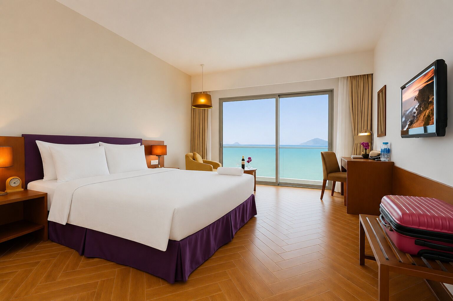 Juniorrum - 1 kingsize-säng - havsutsikt | Minibar, värdeförvaringsskåp på rummet och skrivbord