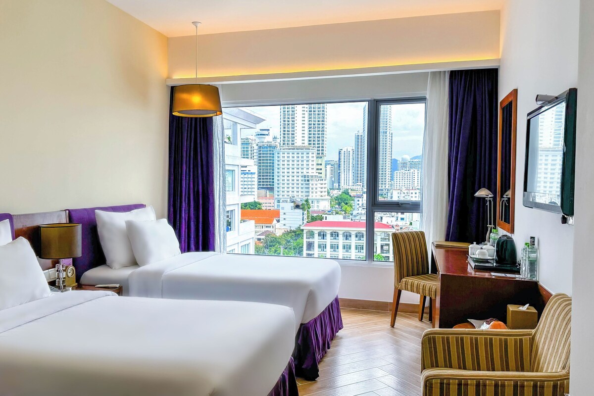 Minibar, in-room safe, desk, blackout curtains