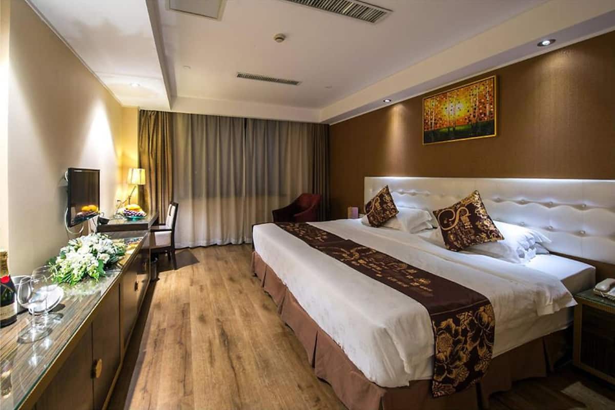 Deluxe Room | In-room safe, free WiFi