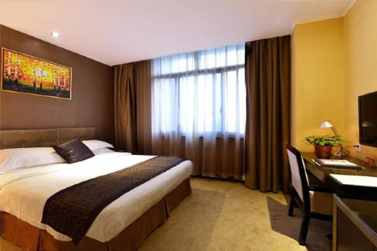 Economy Double Room | In-room safe, free WiFi
