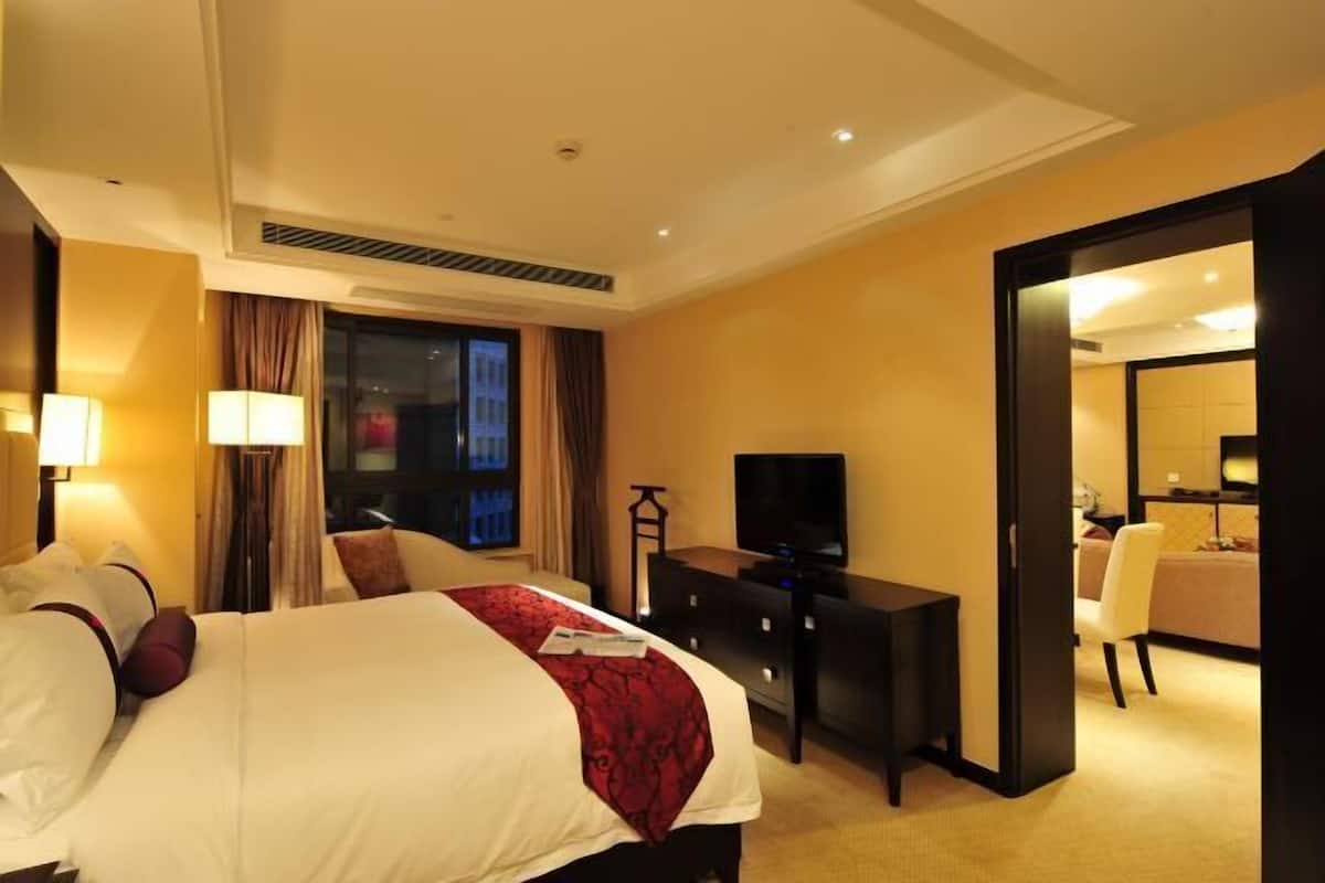 Biancheria da letto di alta qualità, minibar, cassaforte in camera