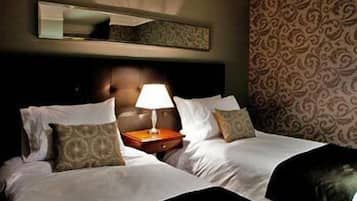 Standard Double Room | 1 bedroom, minibar, desk, rollaway beds