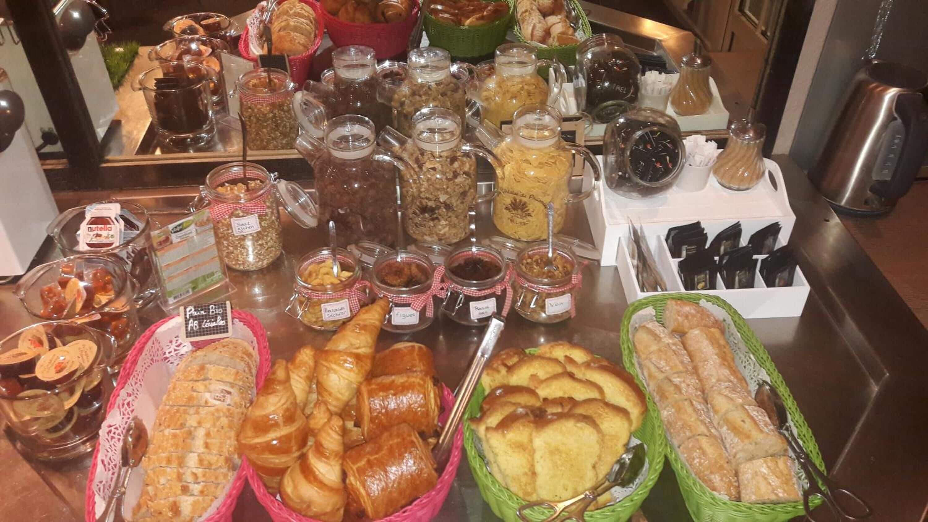 daily buffet breakfast (eur 9.9 per person)