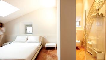 Exclusive Suite (SPA access) | Premium bedding, down comforters, memory foam beds, minibar