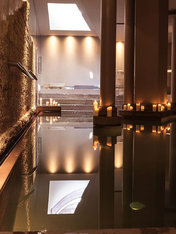 Couples treatment rooms, sauna, hot tub, Turkish bath, body treatments