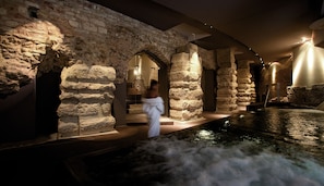 室内 SPA 浴缸