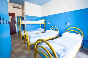 Extrasängar, gratis wi-fi och sängkläder